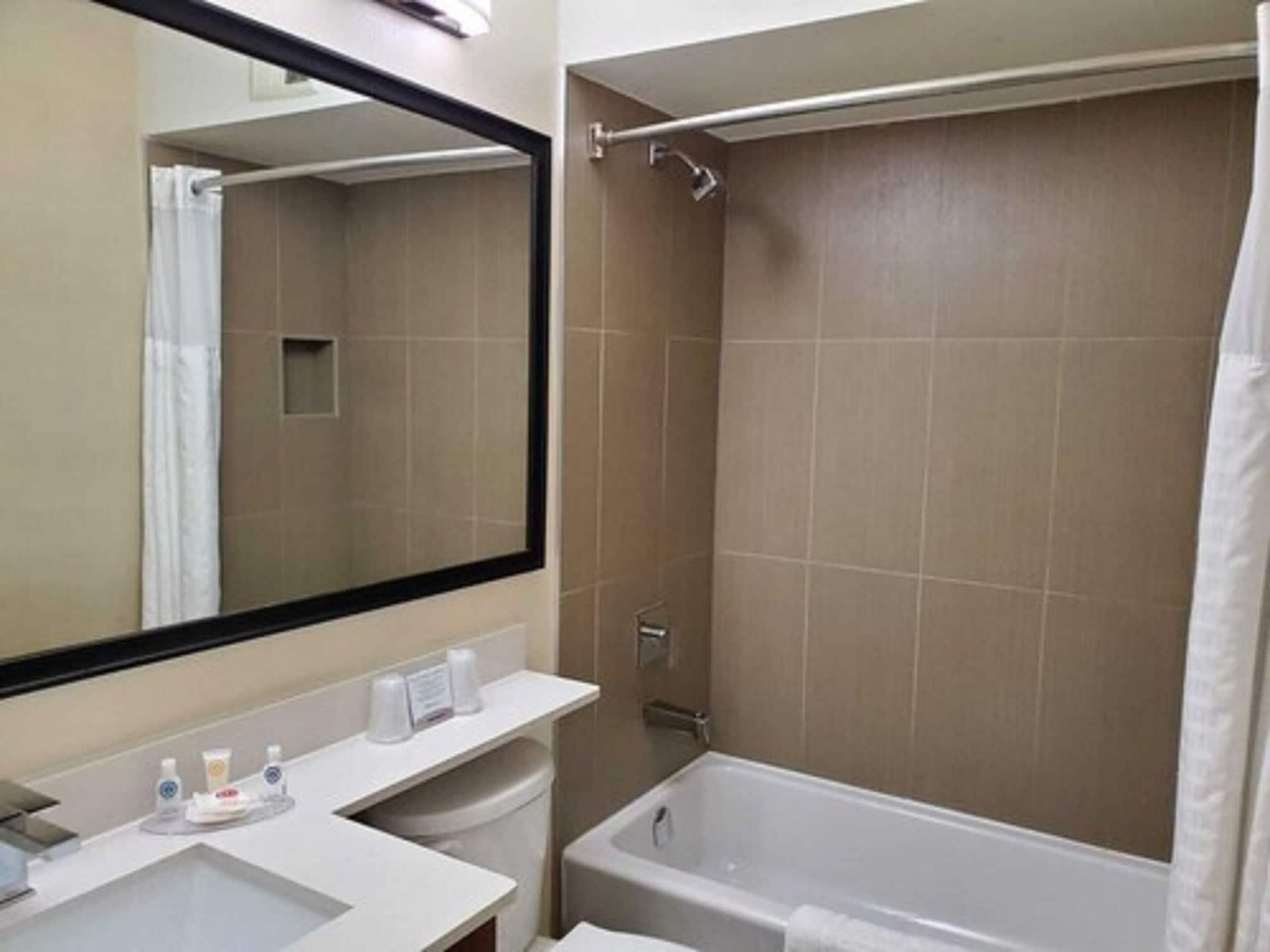 Comfort Inn Toronto North Dış mekan fotoğraf
