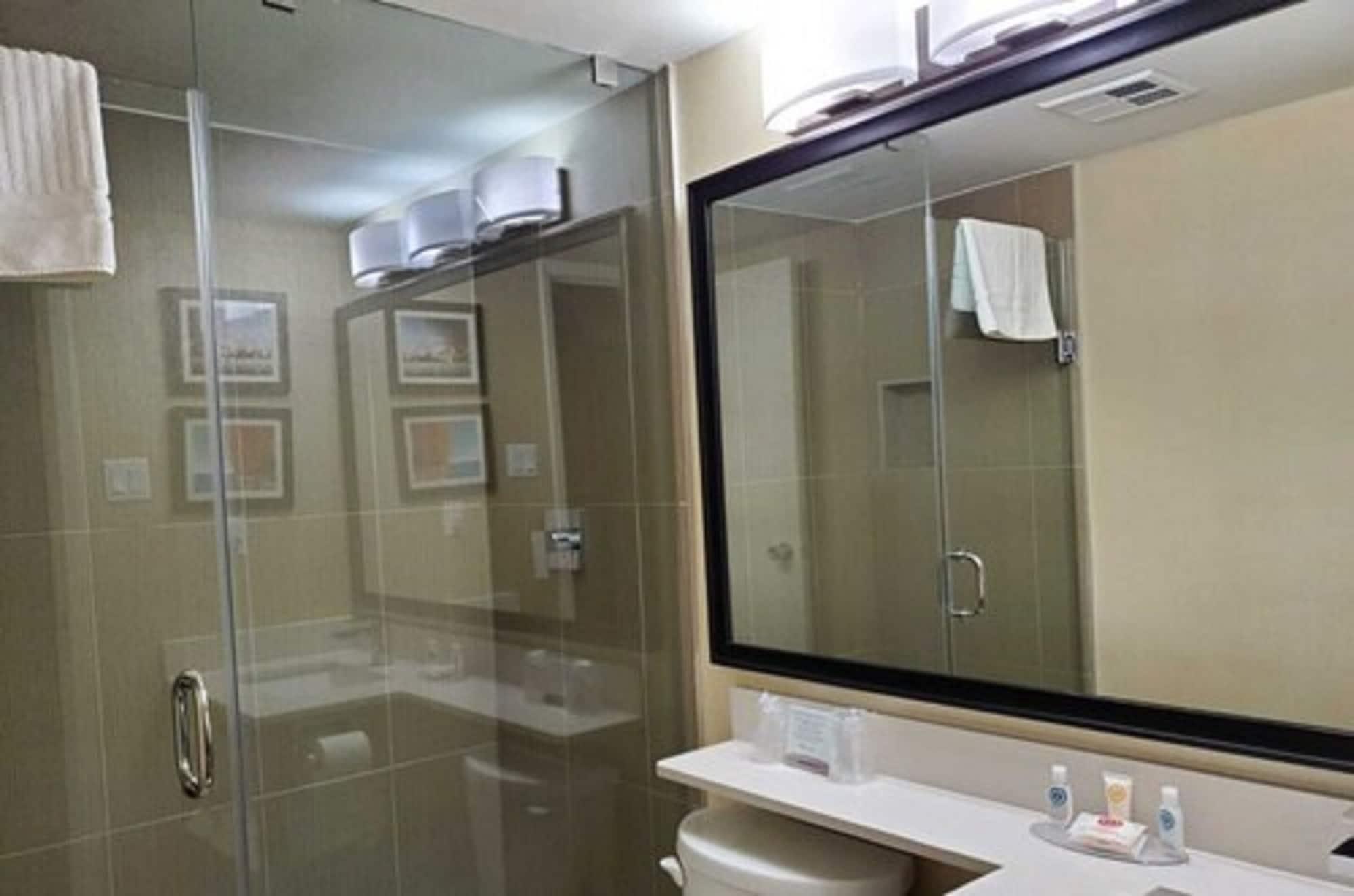 Comfort Inn Toronto North Dış mekan fotoğraf